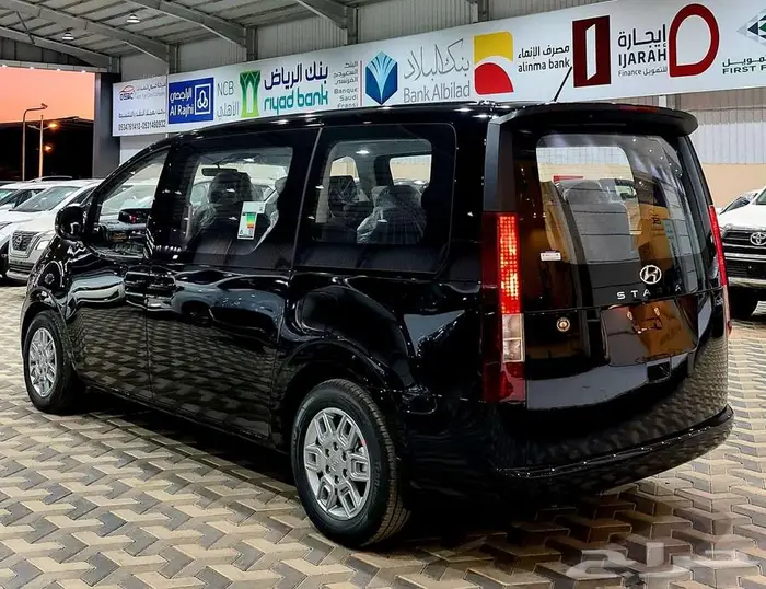 هيونداي ستاريا 11 راكب 2.2 ديزل 2025 4
