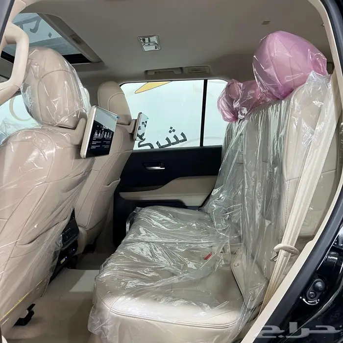 لاندكروزر GXR رقم 4 بنزين بريمي 2025 السعر 318 الف ريال 7