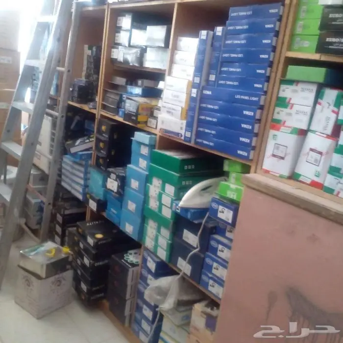 محل مواد بناء للبيع 3