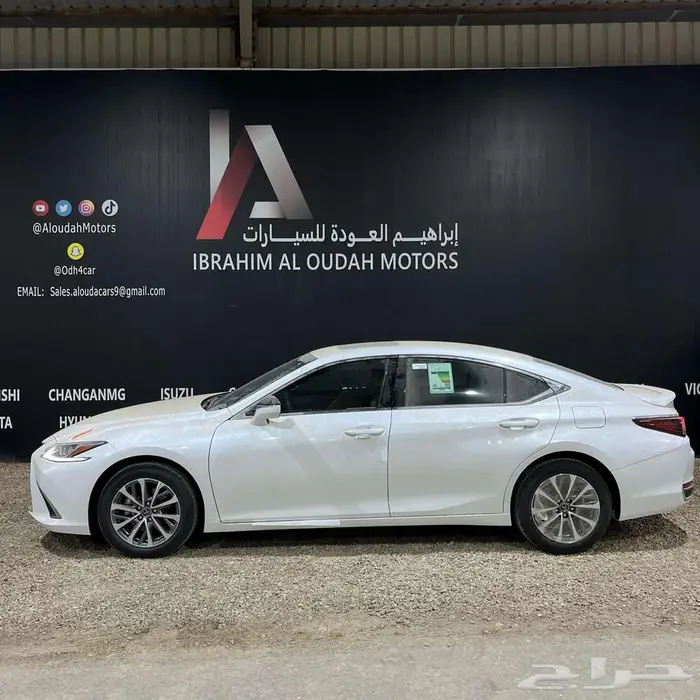 لكزس ES300 AH هايبرد 2025 - كاش و أقساط 36