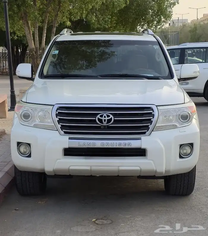 لاندكروزر 2014 GXR3 12