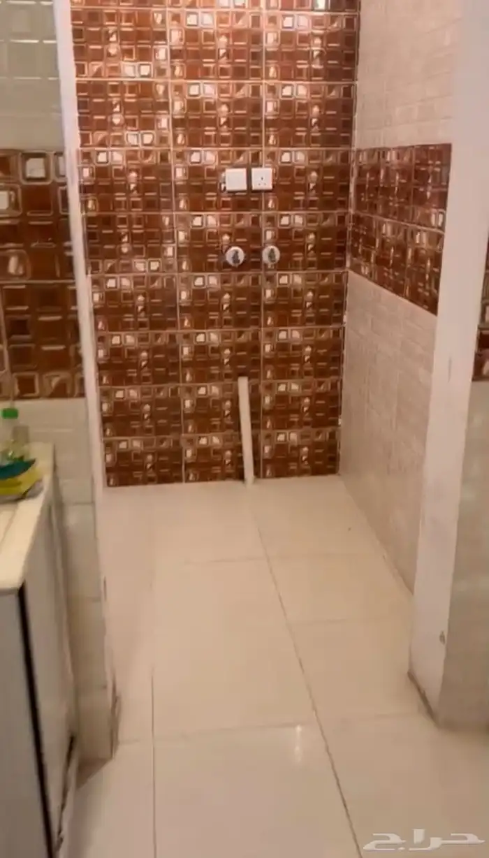 شقة للايجار في عمارة ( ظهرة لبن ) 15