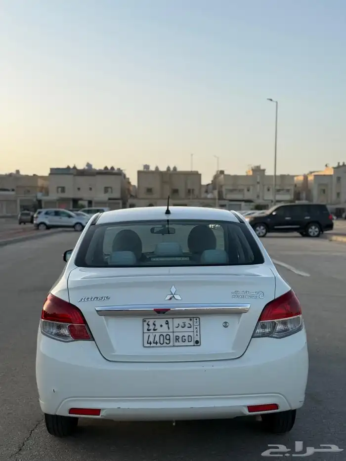 متسوبيشي اتراج 2019 11