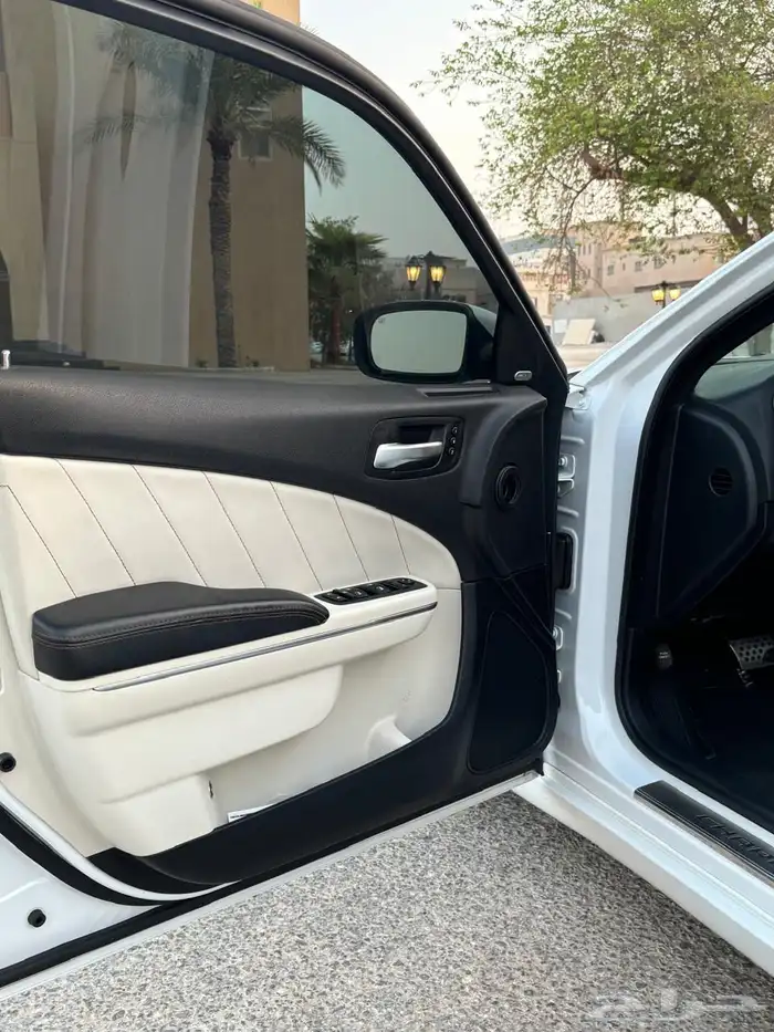 دوج تشارجر SXT فل كامل بدون فتحه 23