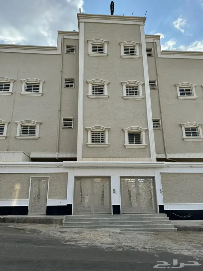 شقة جديدة 5 غرف للايجار 0