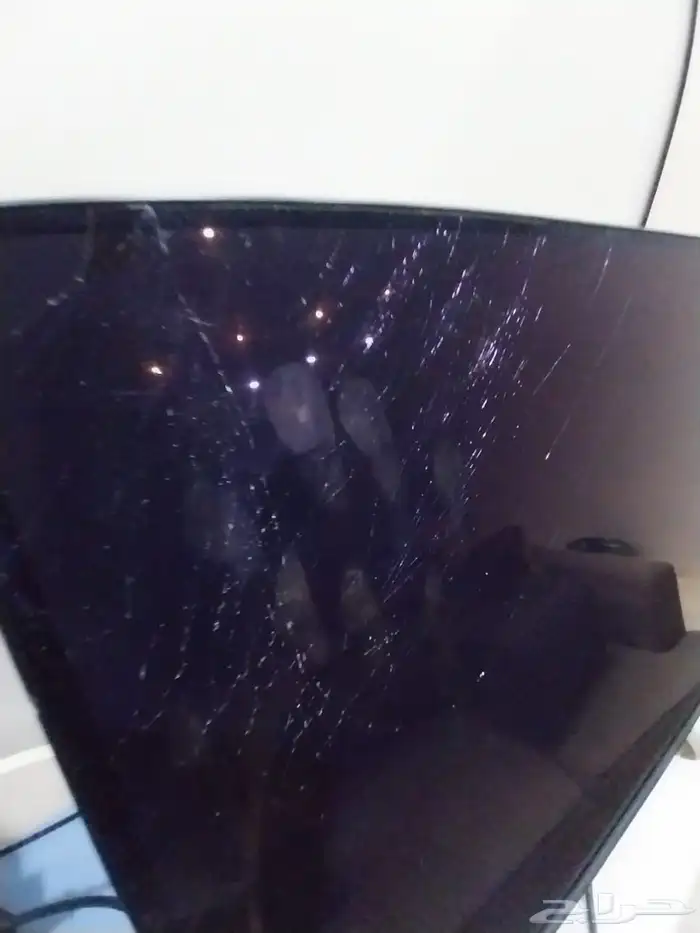 شاشه 4k oled 240hz مكسوره 1