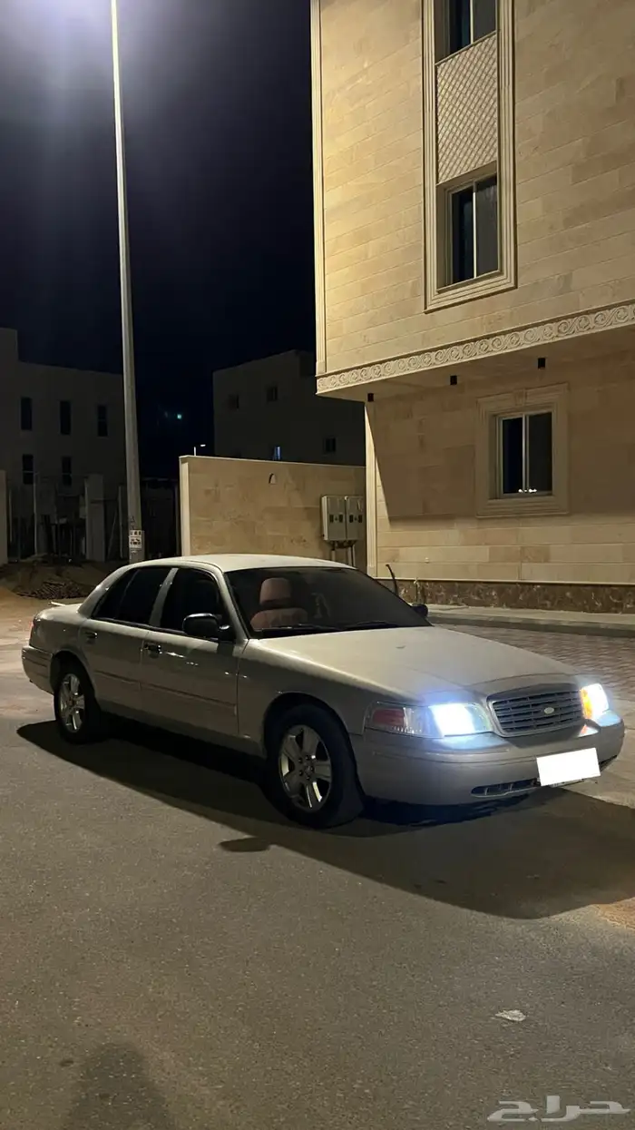 فورد فكتوريا 2010 0
