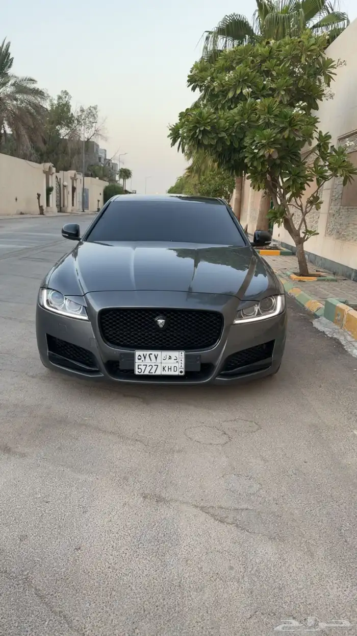 جاكوار XF 2016 بلاك اديشن 0