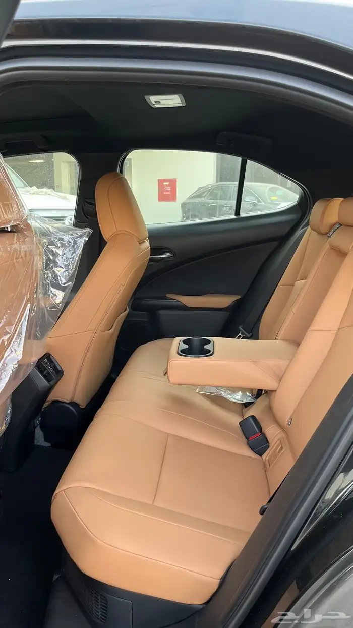 لكزس UX300 موديل 2024 اقساط وكاش 7