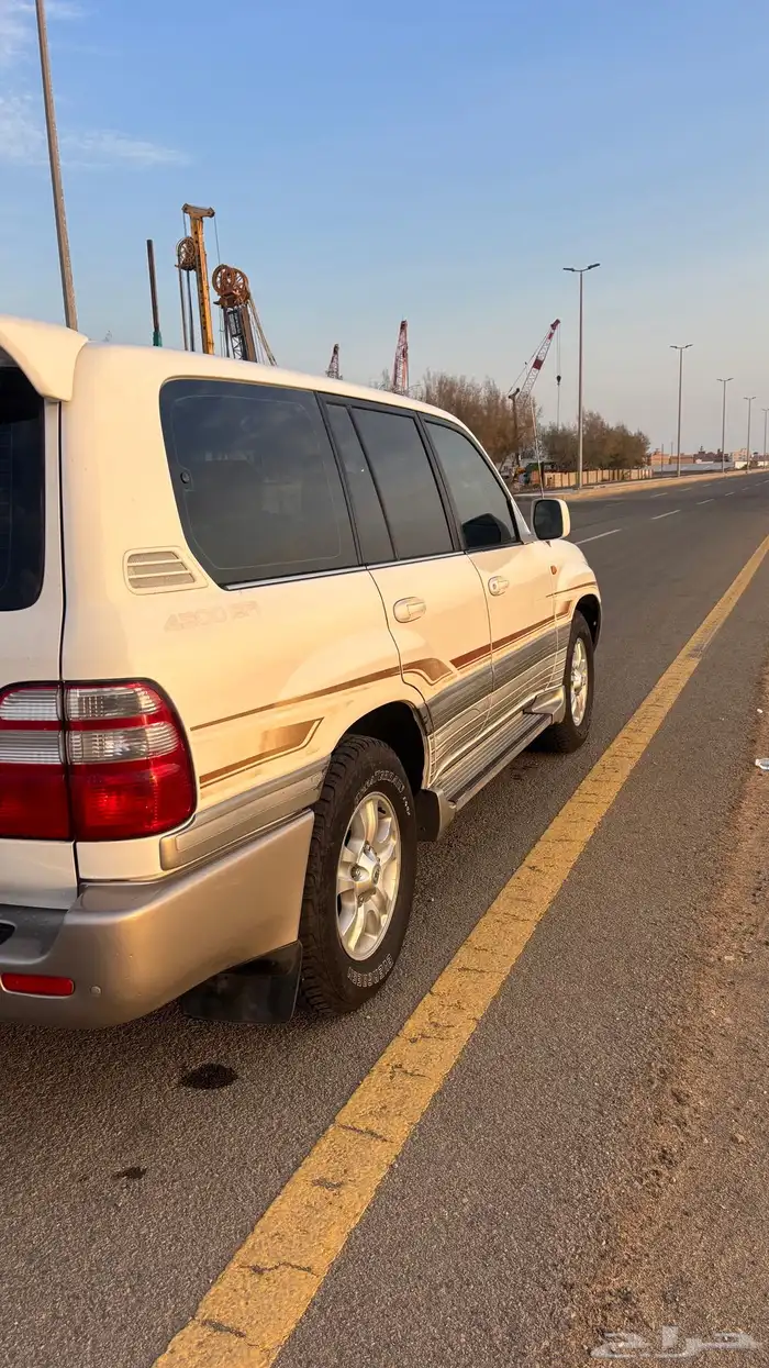 لند كروزر 2004 4