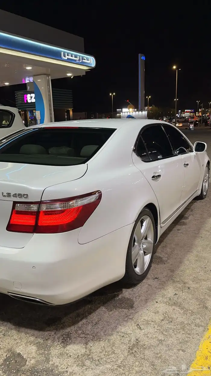 لكزس LS460 سعودي عبدالطيف جميل 4