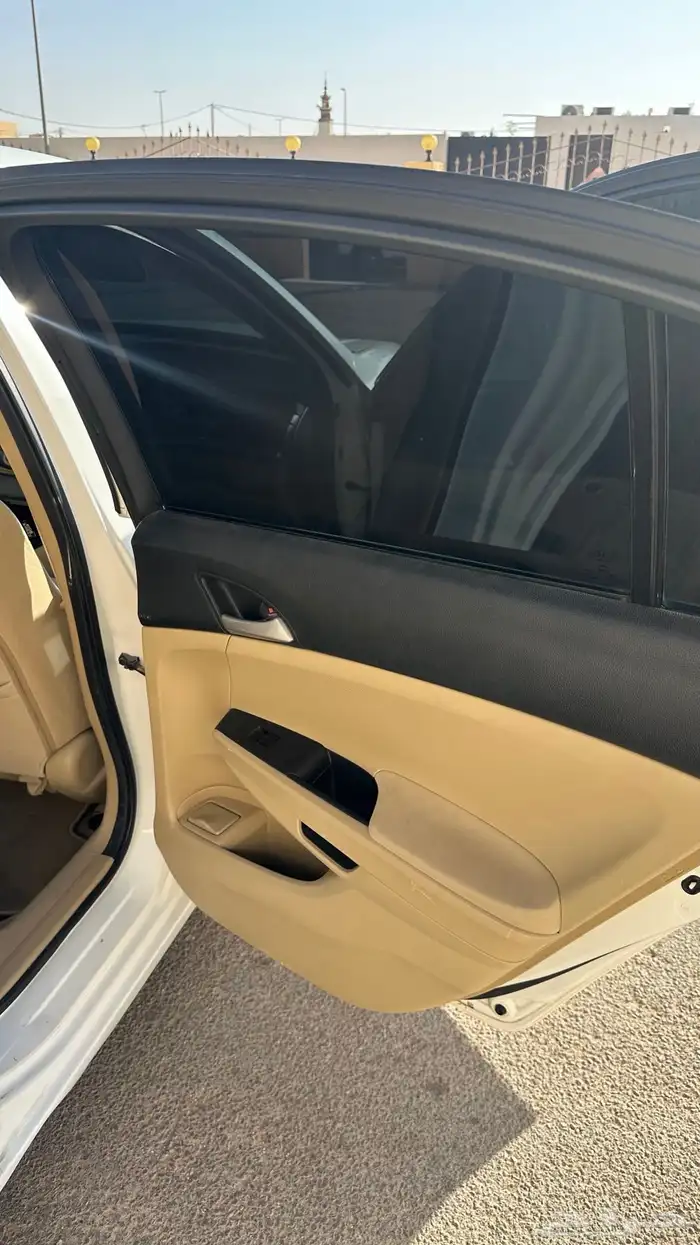هوندا اكورد استاندر 9