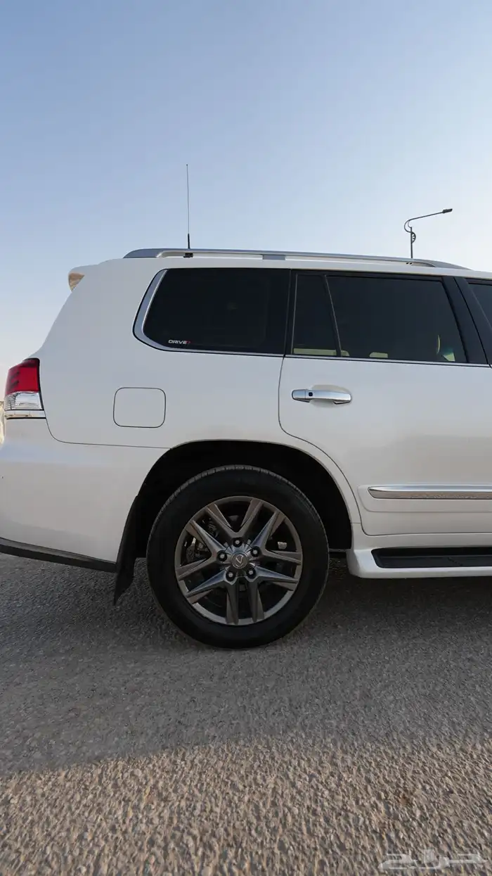 جيب لكزس LX 570 -2015 27