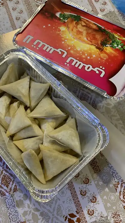 سمبوسة بيتية طازجة   او مفرزنة - الطعم المثالي وبسعر مناسب index