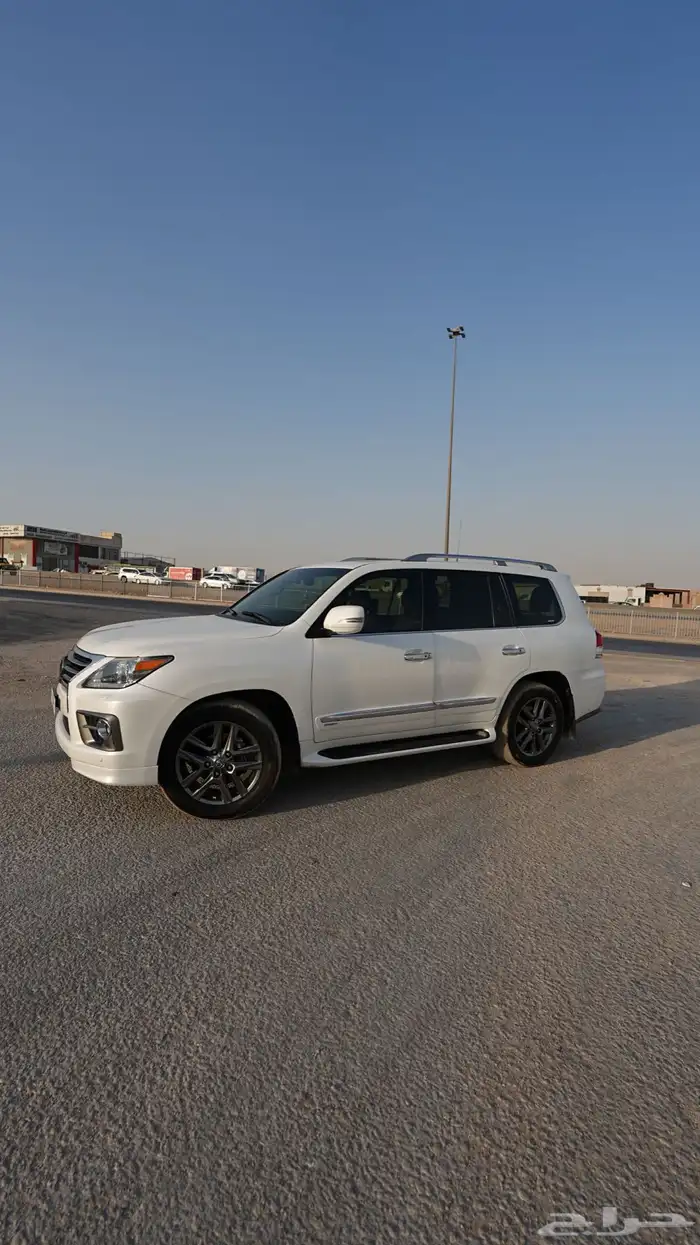 جيب لكزس LX 570 -2015 18