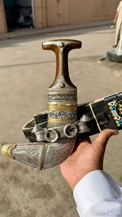 خنجر صب ذهب وفصه 0
