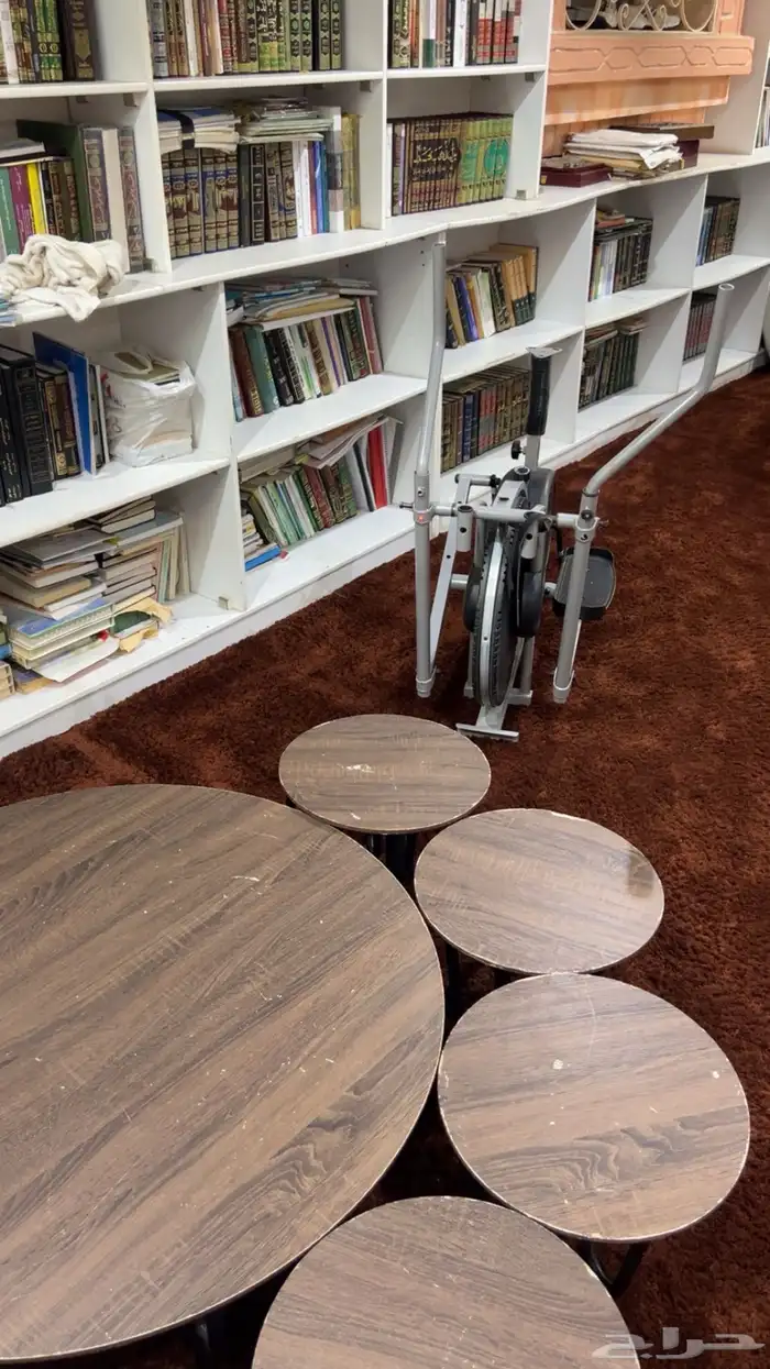 للبيع طقم طاولات اربع خدمه ووحده كبيره 1