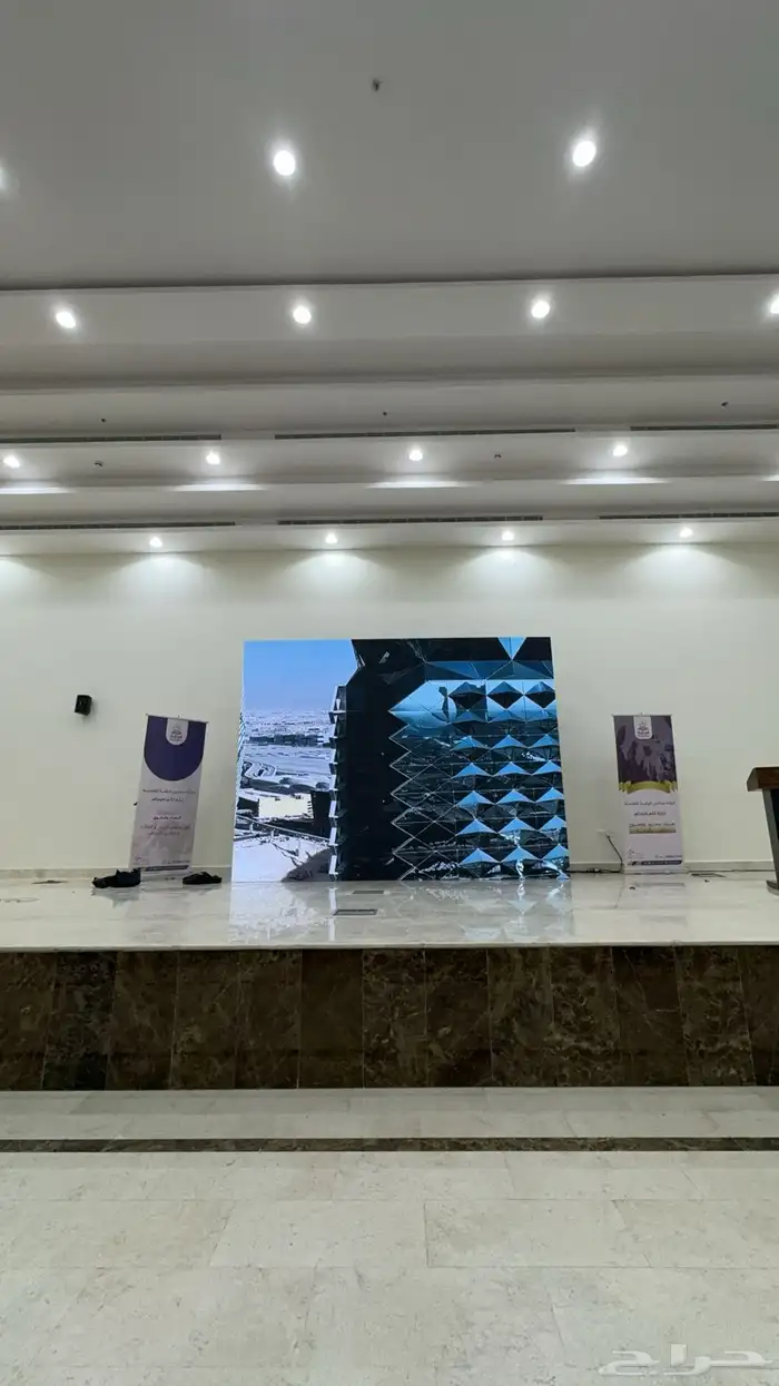 تأجير شاشات واضائات وصوت وستيج 34