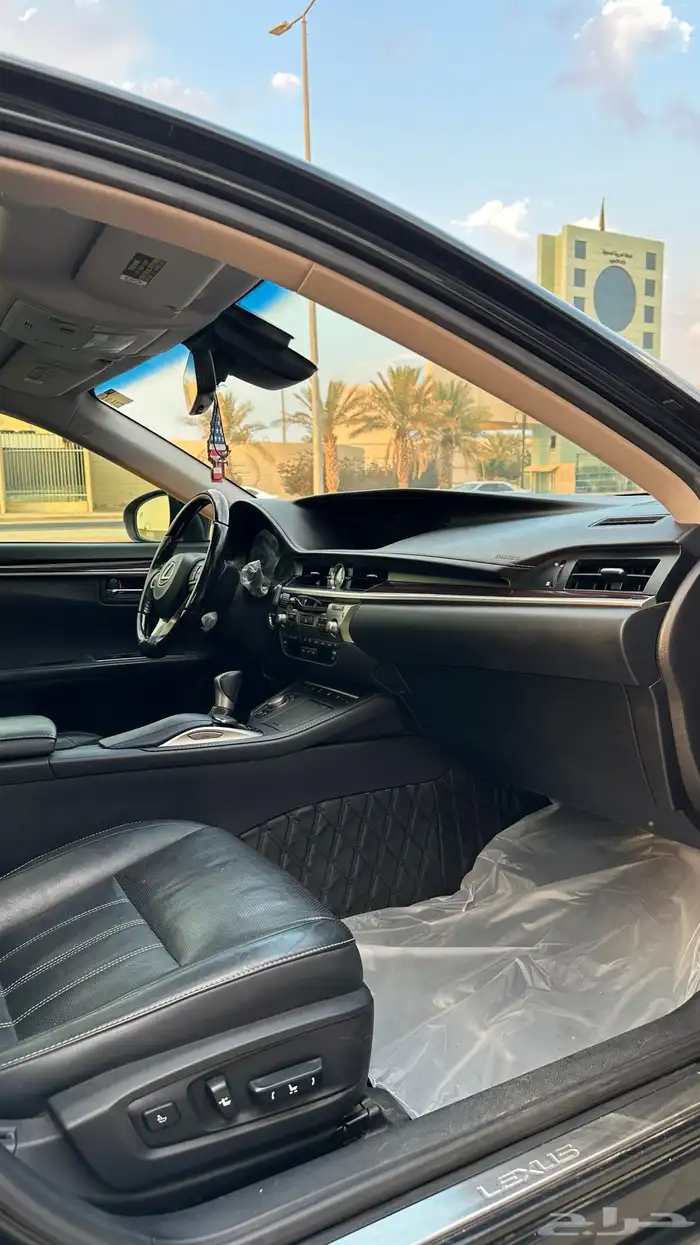 لكزس ES300h ( هايبرد .. كندي ) 22
