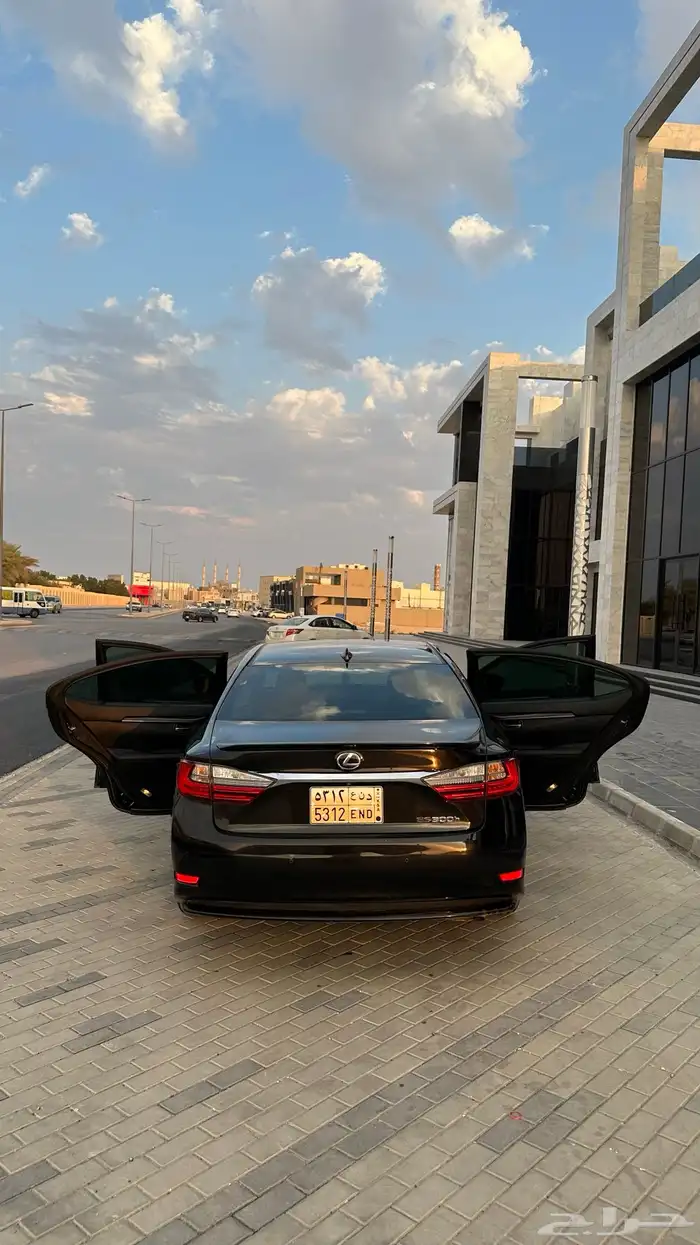 لكزس ES300h ( هايبرد .. كندي ) 23