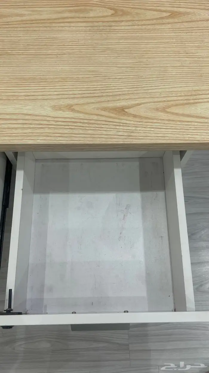 للبيع مكتبه   كتب 4