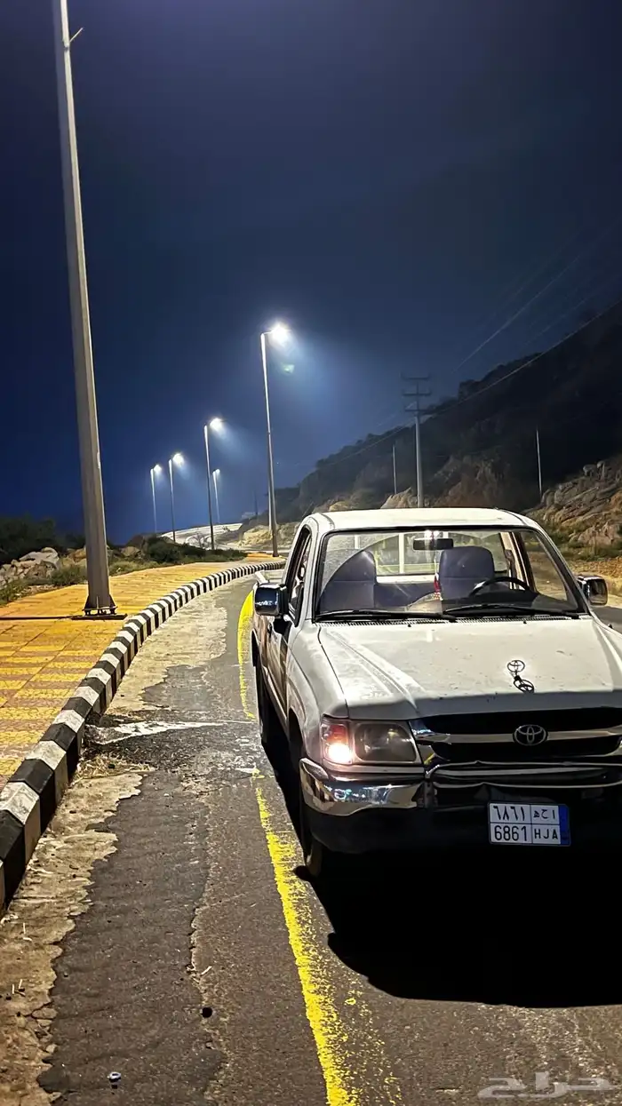 اقبل بدل. المناسب. هايلكس2002 الممشى واقف على89 الف 0