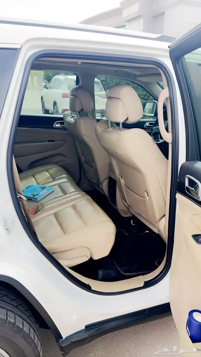 جراند شيروكي Jeep grand Cherokee 3