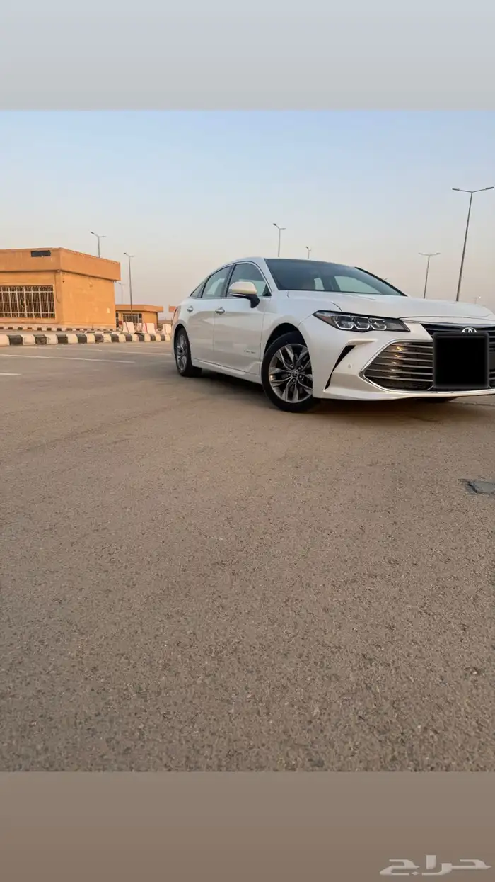 للبيع أفالون وأرد عبداللطيف جميل فئة XLE 3