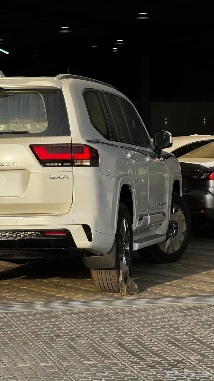 تويوتا لاندكروزر GXR-S L5 خليجي 2025 3