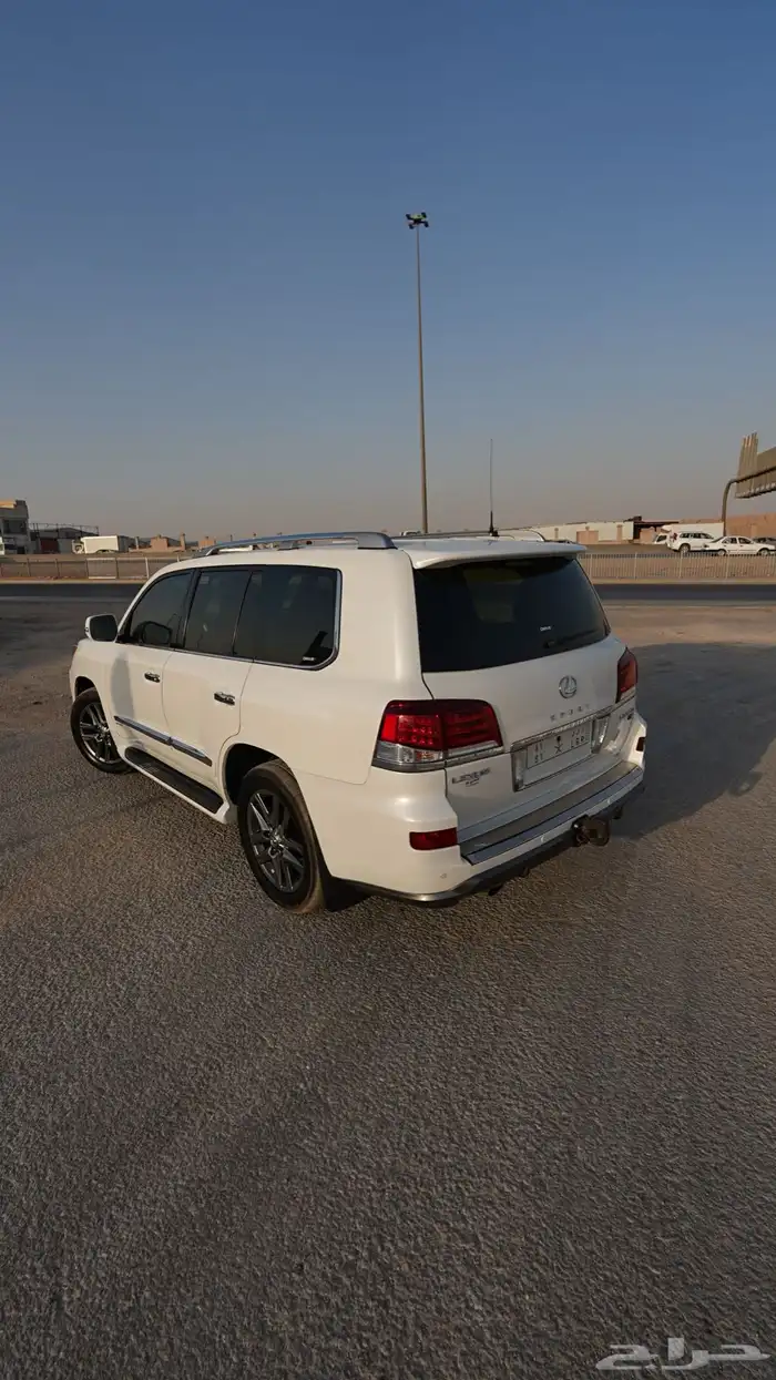 جيب لكزس LX 570 -2015 10