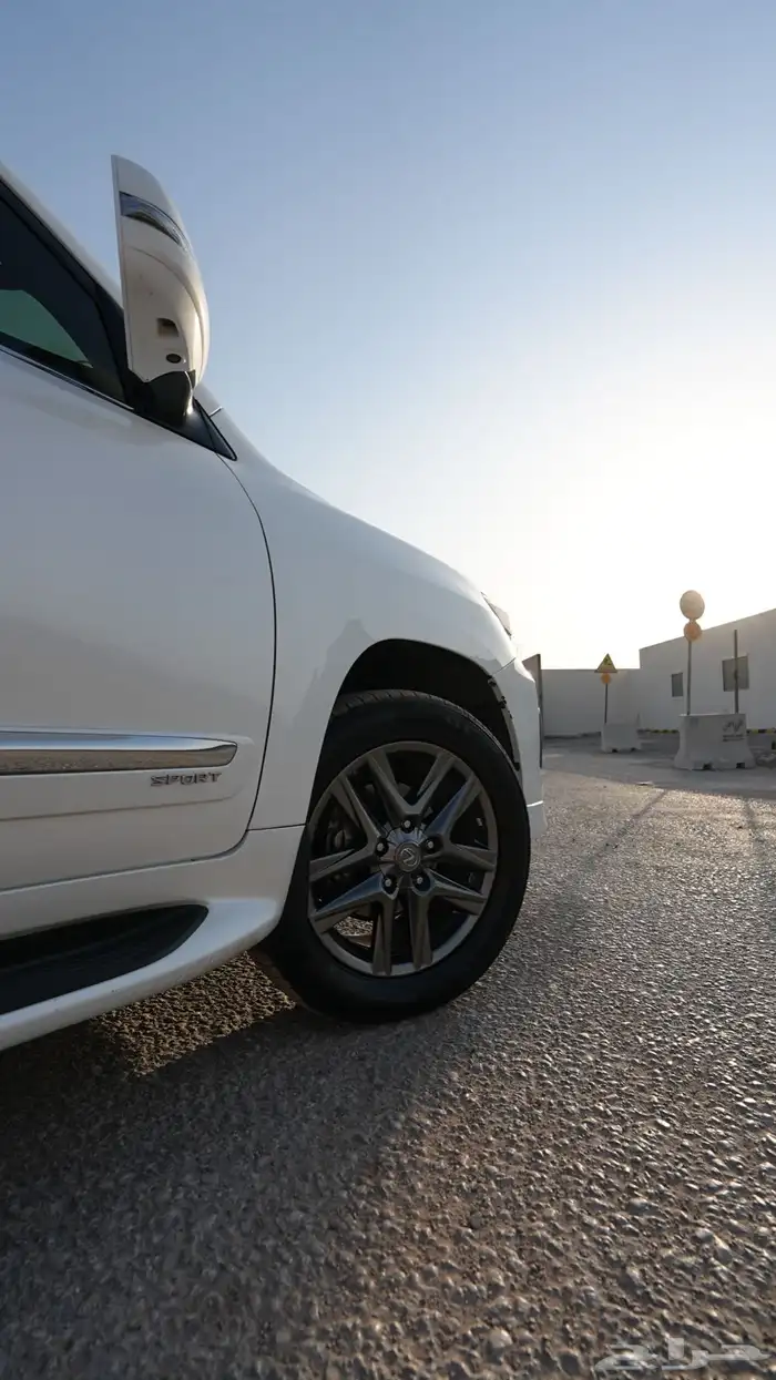 جيب لكزس LX 570 -2015 2