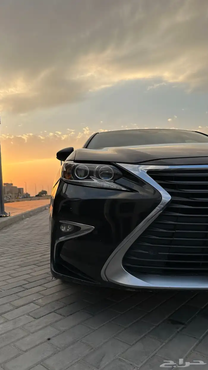 لكزس ES300h ( هايبرد .. كندي ) 1