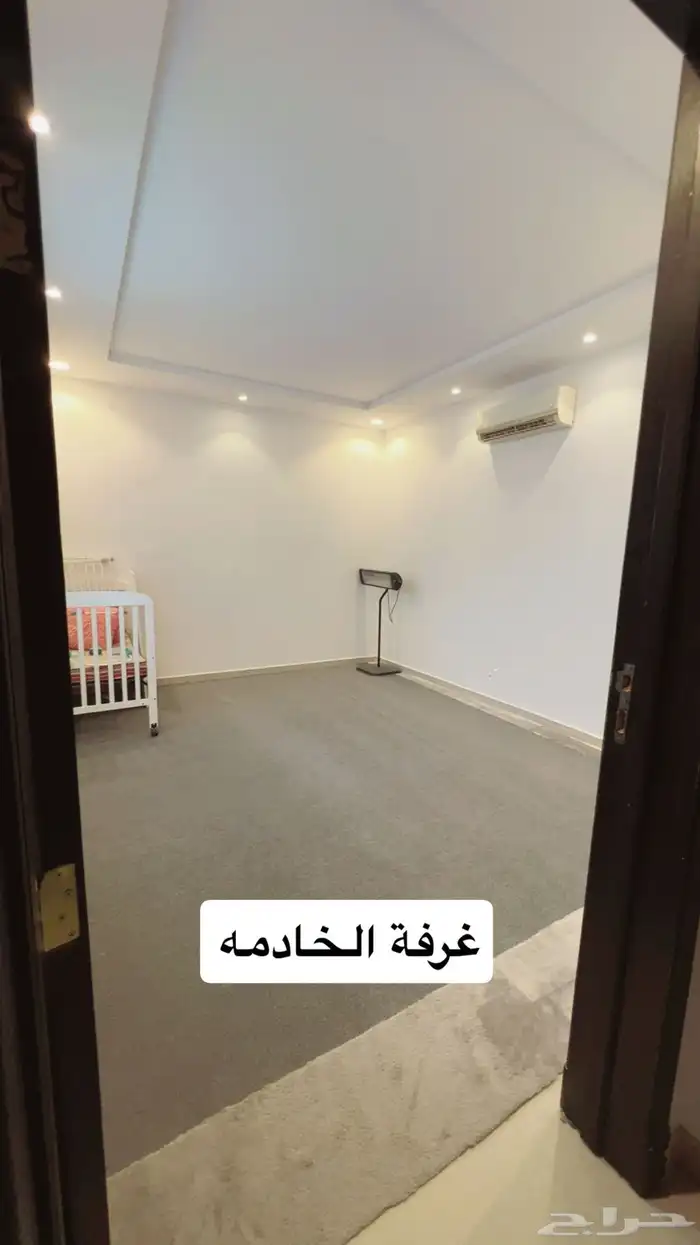 فله مساحة 250 للايجار 3