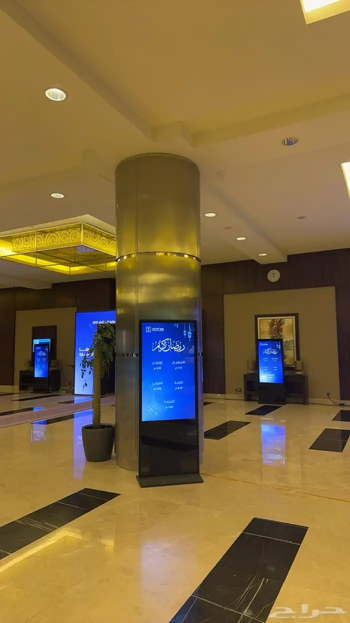 تأجير شاشات واضائات وصوت وستيج 95