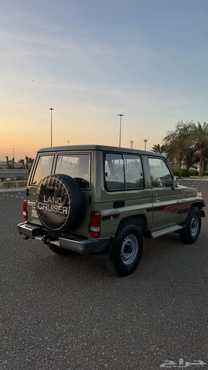 تويوتا ربع 1990 4