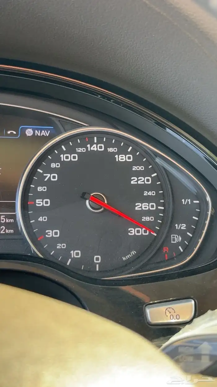 اودي A8L سلندر 8 3