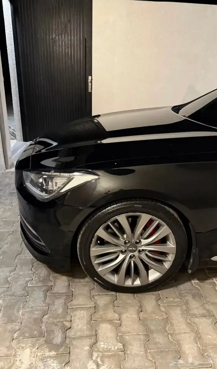 جنسس رويال V6 اللون اسود 0