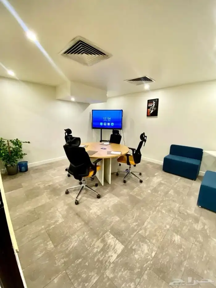 مكاتب للايجار مؤثثة بالرياض 12