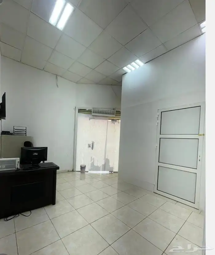 مطعم للتقبيل   فرعين بالهجره 8