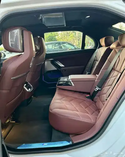 BMW 735i 2026 M kit index