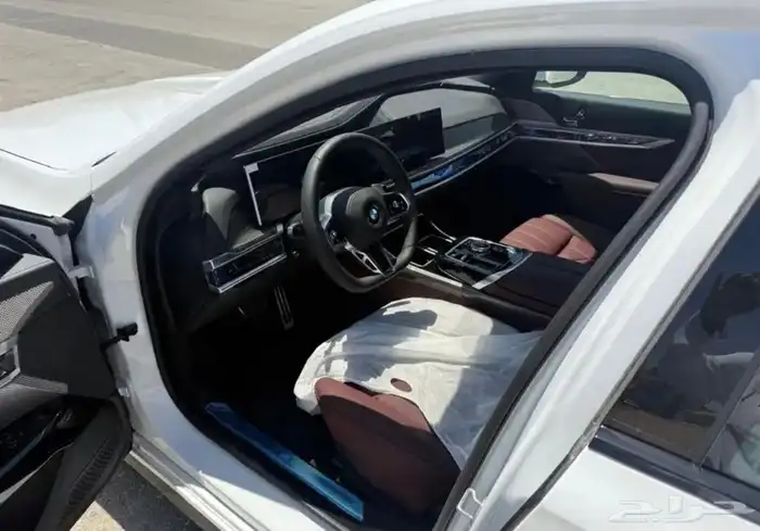 BMW 735i 2026 M kit 1