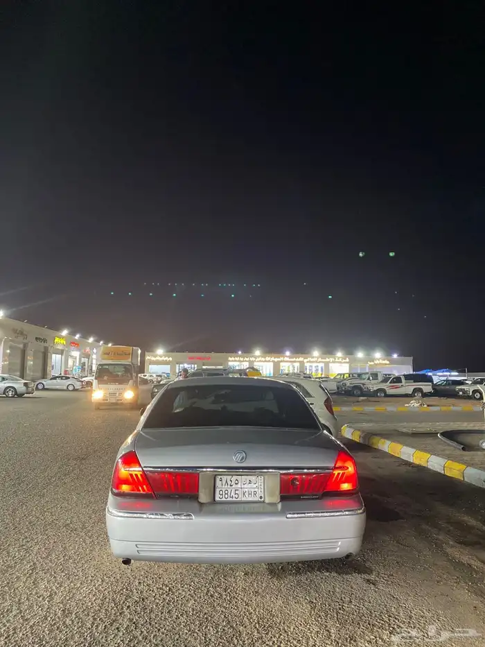 فورد ماركيز لون فضي 3