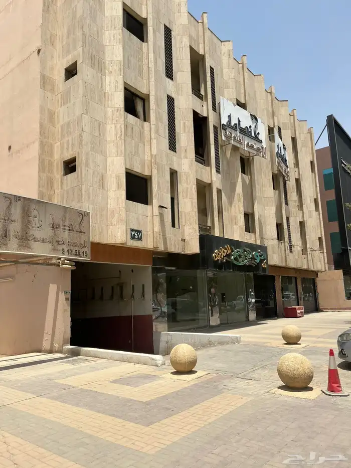 محلات للايجار في العليا شارع الضباب 0