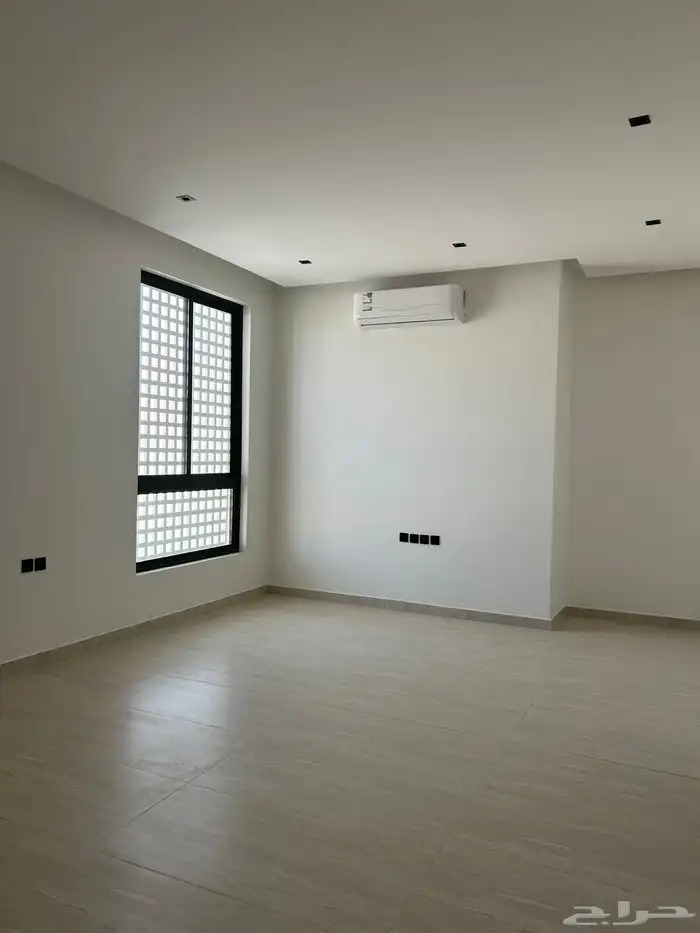 فيلا للإيجار   موقع مميز بدايه المهديه 20