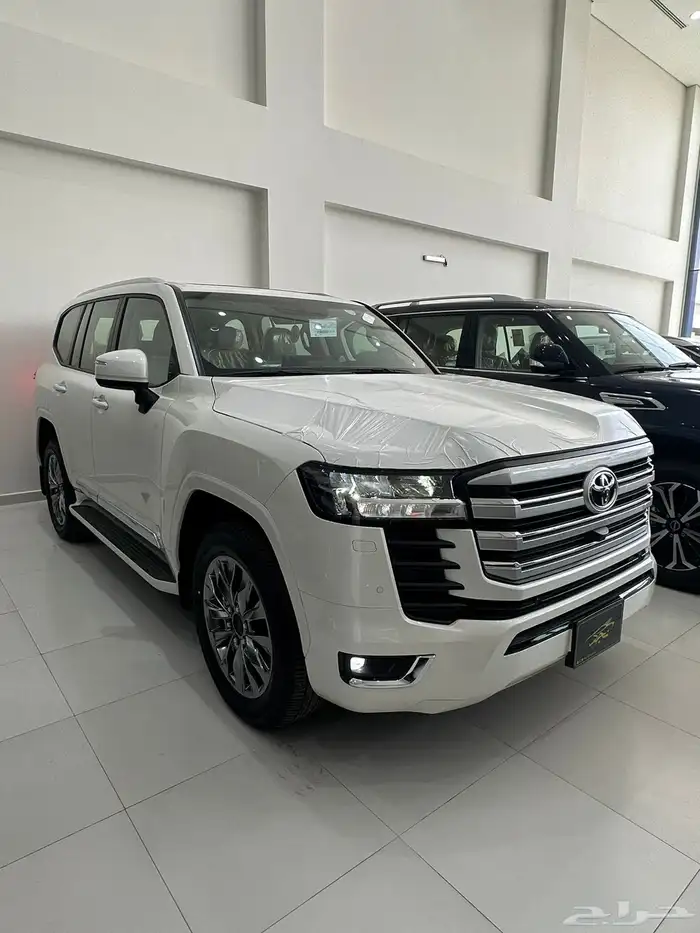 لاندكروزر GXR L4 ديزل 2024 1