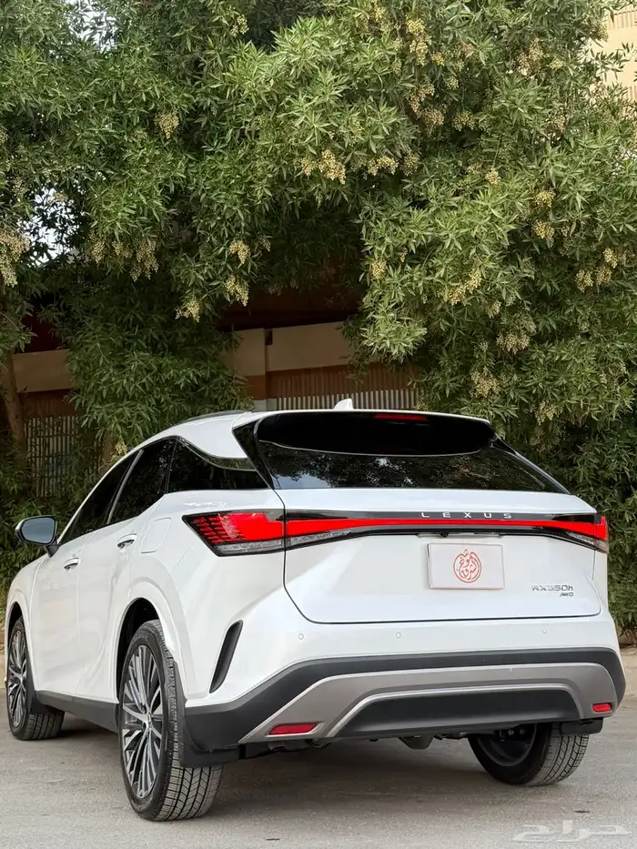 لكزس RX 350h موديل 2023 4