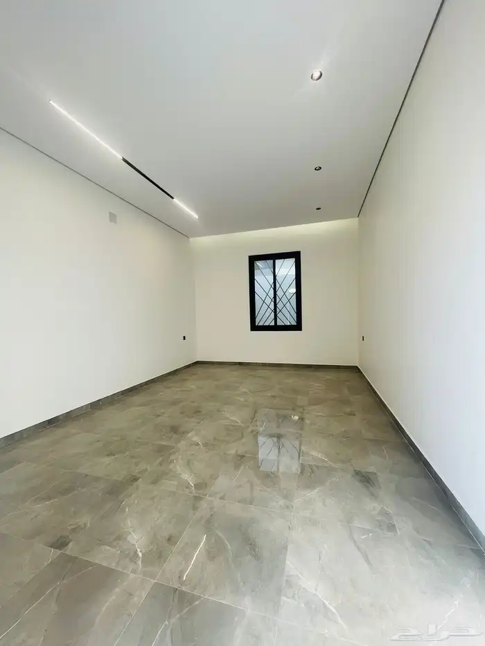 للبيع دور ودرج داخلي و شقتين حي البيان مساحة 360 خلف ماك 2