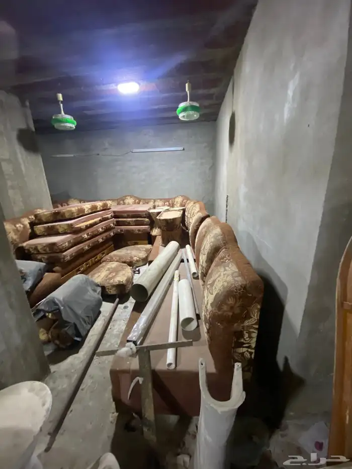 مستودع للإيجار بحي نخب ( 7