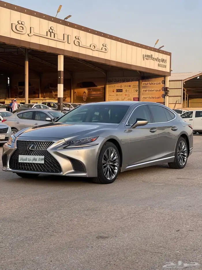 لكزس LS 350. 2019 2
