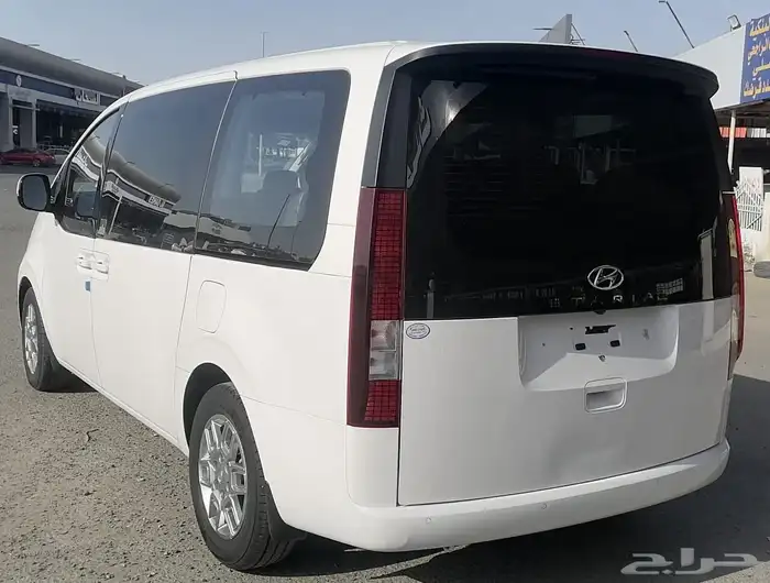 ستاريا 2022 نص فل 2.2 ديزل تيربو 11 راكب بصمه 3